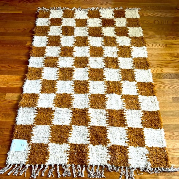 Urban Outfitters Checkerboard Woven Shag Rag Rug 3 x 5 NWT - Picture 9 of 10